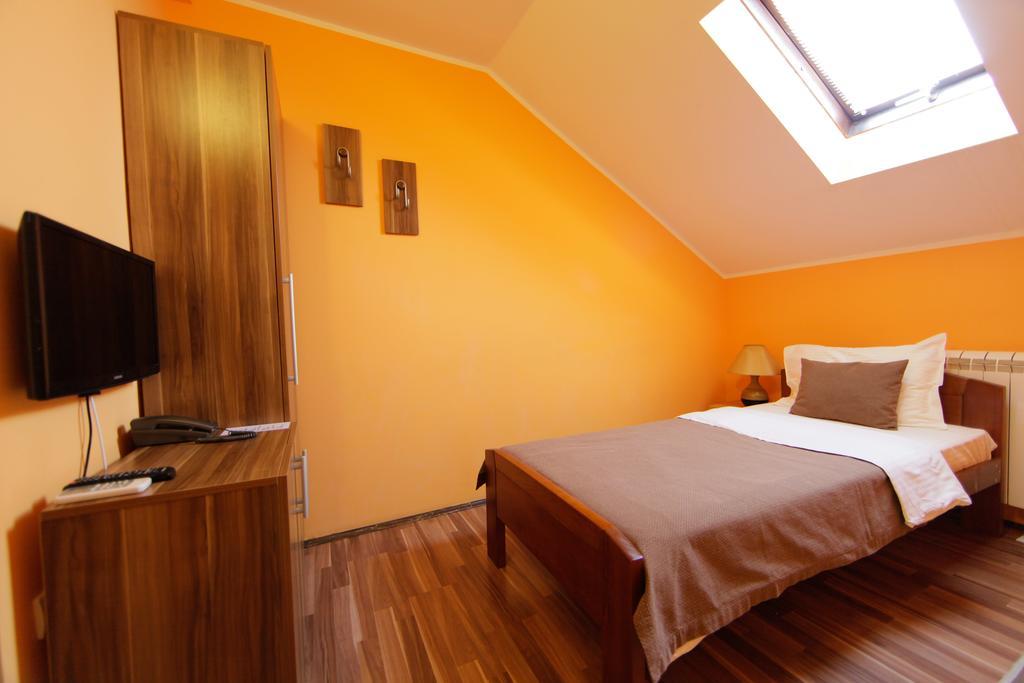 Rooms Konak Mikan Belgrade Exterior photo